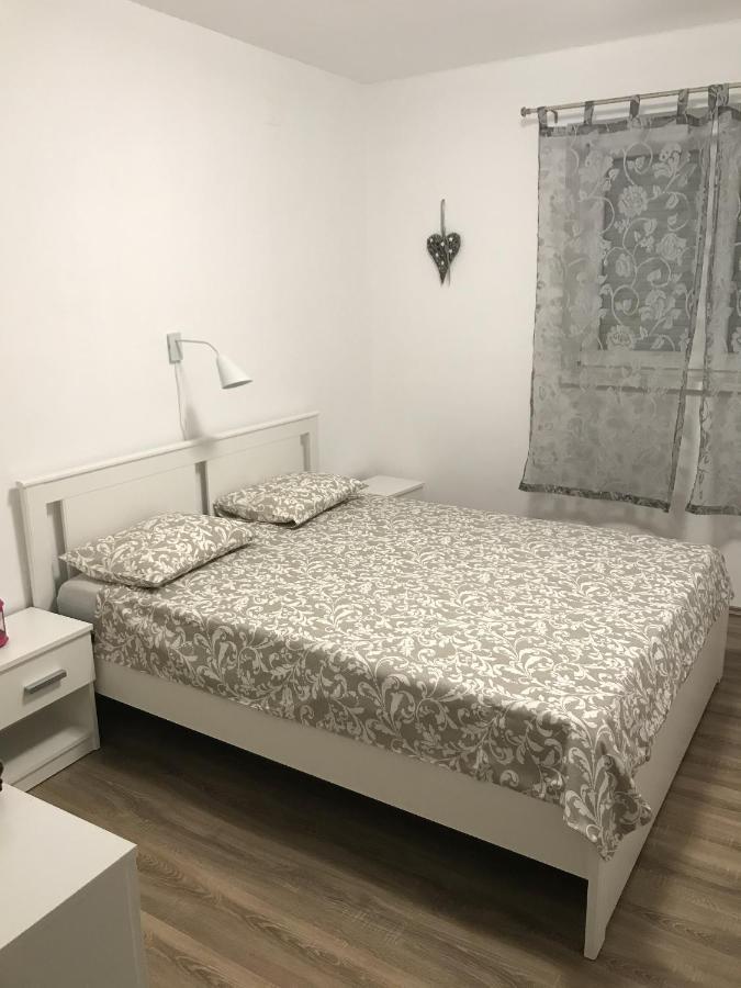 Apartments By The Sea Tucepi, Makarska - 2699 エクステリア 写真